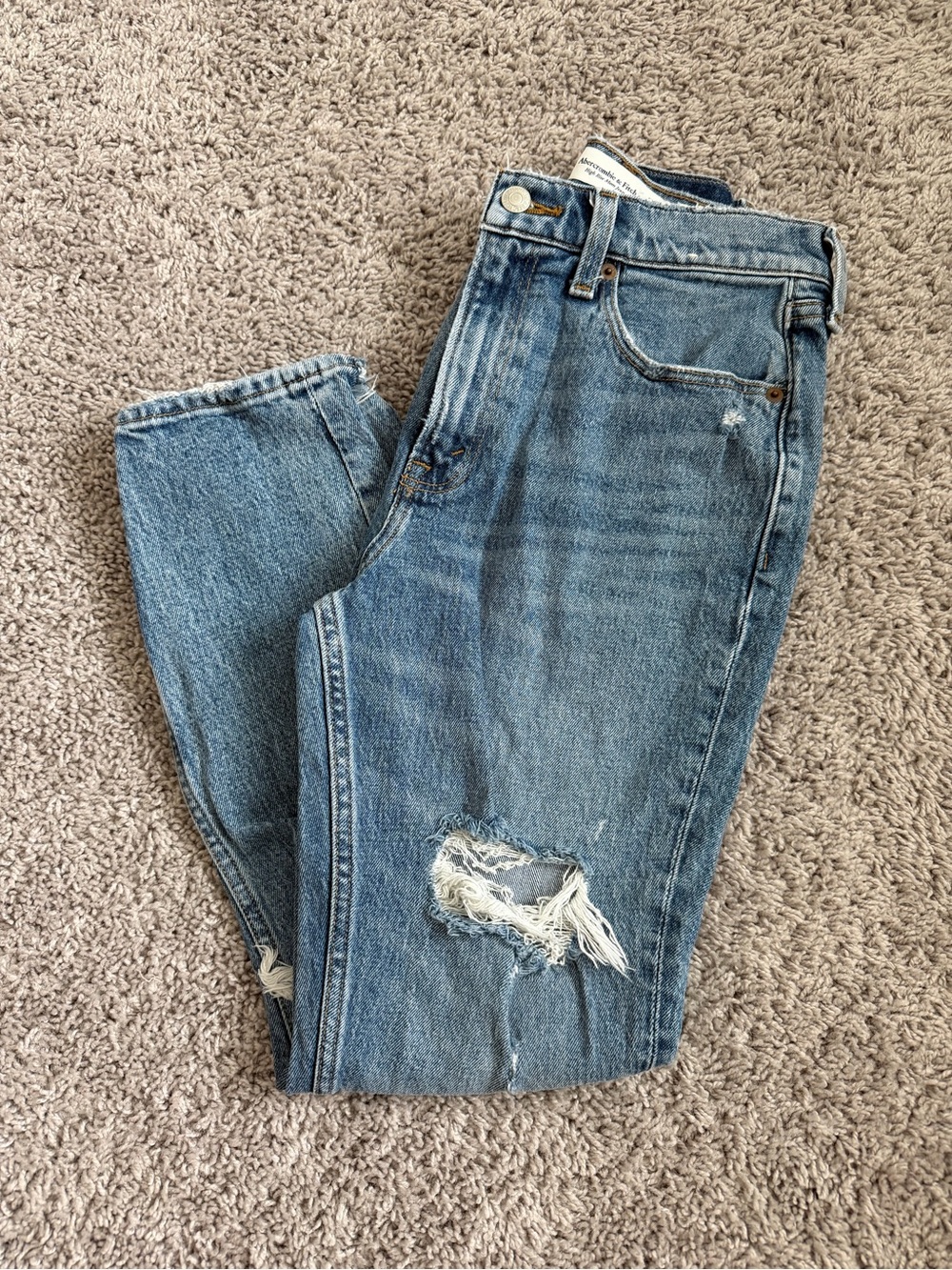 Abercrombie & Fitch High Rise Mom Denim Jean